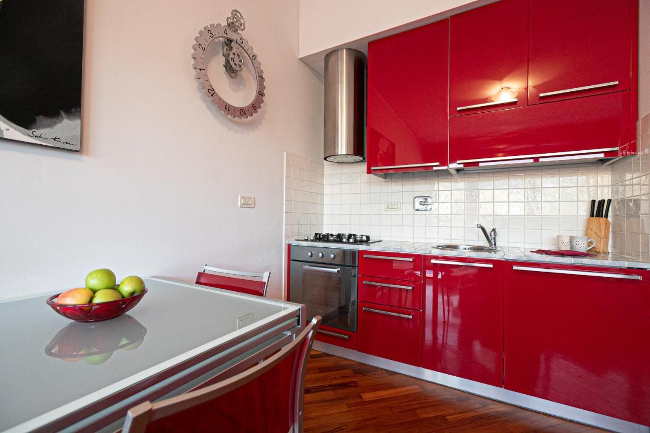 Real Italian Estate - Red Coral Apartment Genova Exterior foto